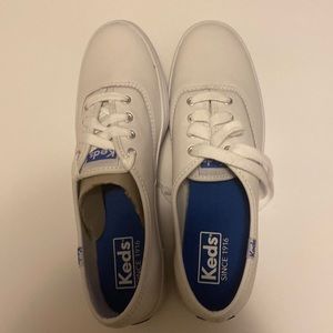 Keds champion white leather size 6